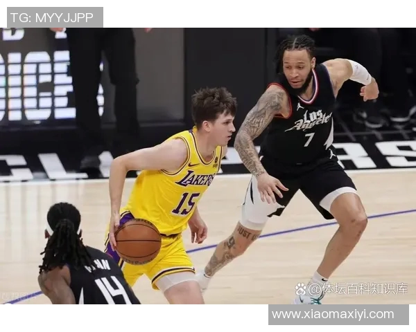 2012年湖人队与快船队激烈对决精彩瞬间回顾图解 2012年湖人队与快船队激烈对决精彩瞬间回顾图解