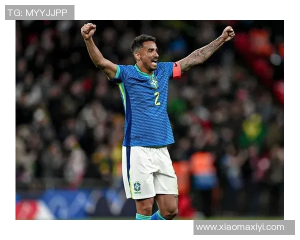 达尼洛在绿茵场上的精彩表现与未来发展潜力分析 达尼洛在绿茵场上的精彩表现与未来发展潜力分析