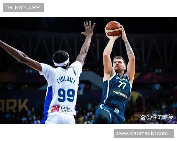 男篮蓝队精彩对决安哥拉全场录像回放及精彩瞬间分析