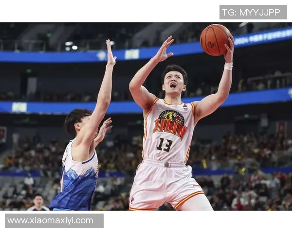 2017年CBA山东队与辽宁队激战回顾精彩瞬间与赛场亮点分析 2017年CBA山东队与辽宁队激战回顾精彩瞬间与赛场亮点分析